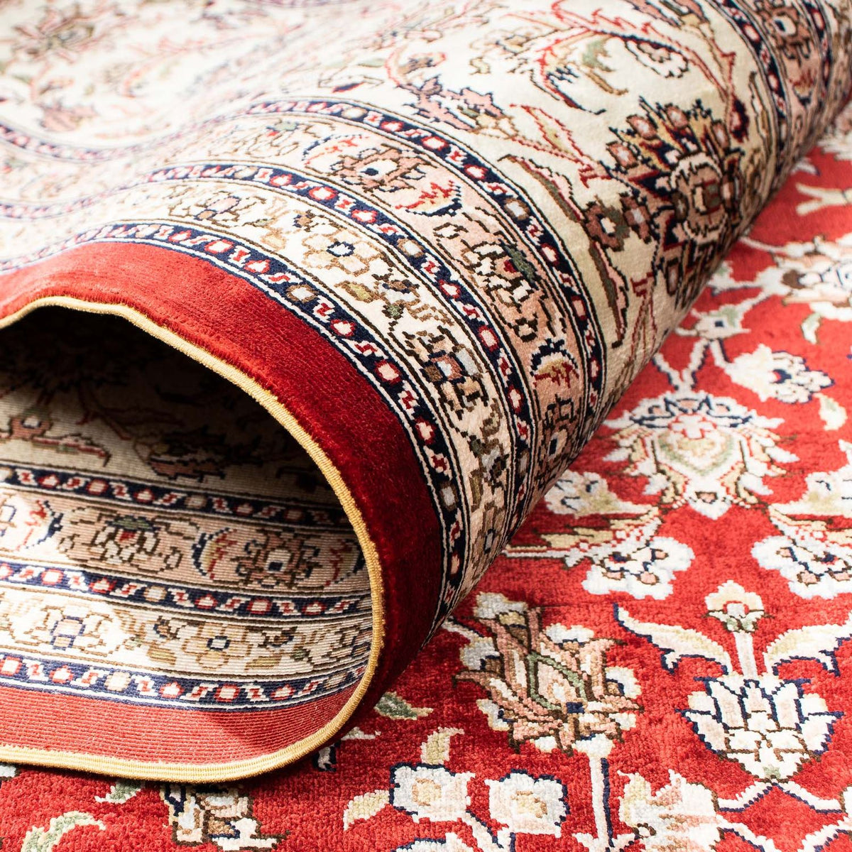 Alfombra oriental - Hereke - 276 x 185 cm - rojo oscuro
