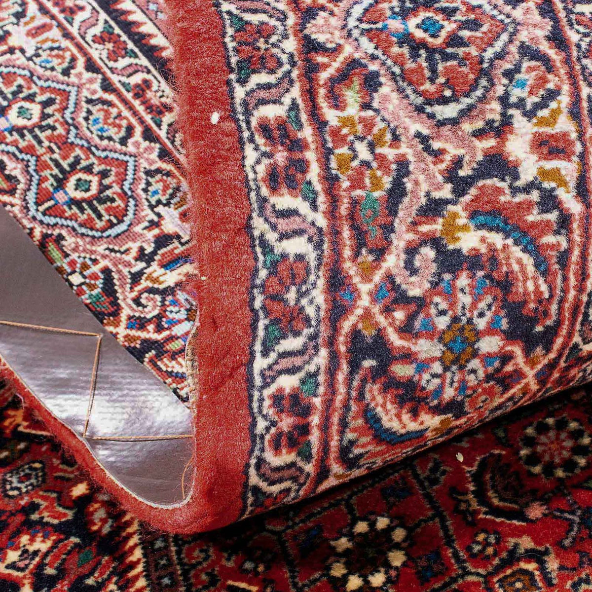 Alfombra persa - Bidjar - 182 x 111 cm - rojo