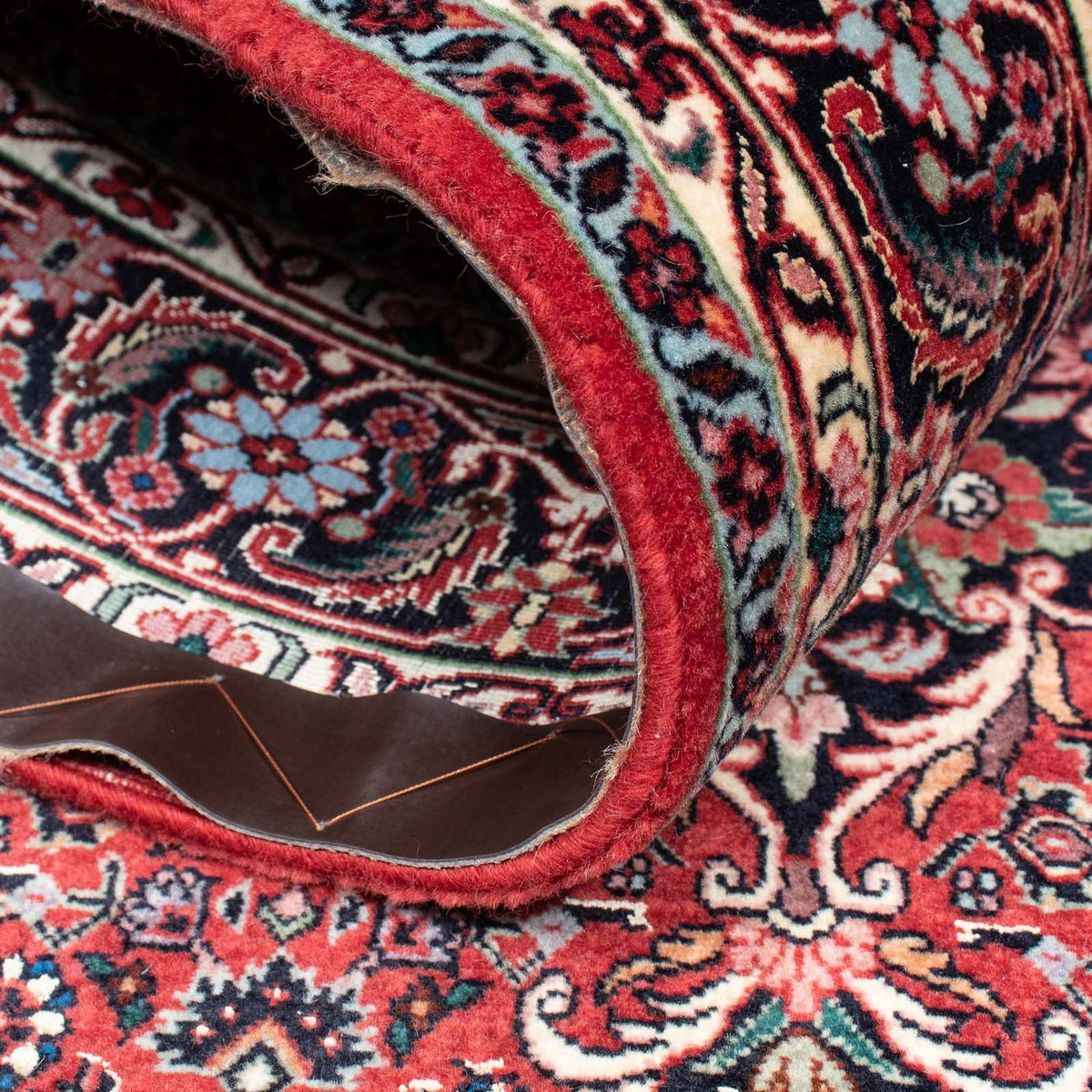 Alfombra persa - Bidjar - 223 x 130 cm - rojo claro