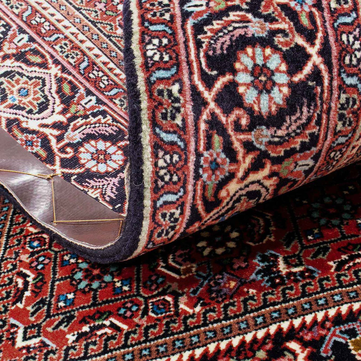 Alfombra persa - Bidjar - 172 x 109 cm - rojo claro