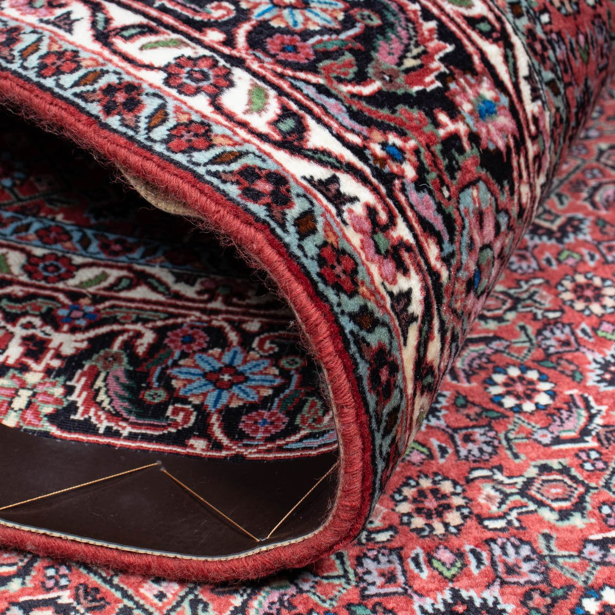 Alfombra persa - Bidjar - 216 x 128 cm - rojo claro