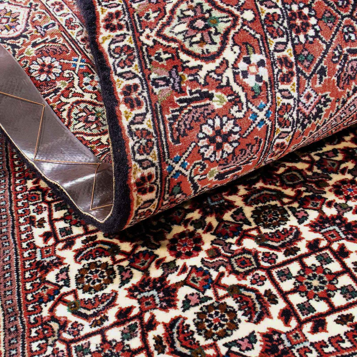 Alfombra persa - Bidjar - 173 x 107 cm - rojo claro