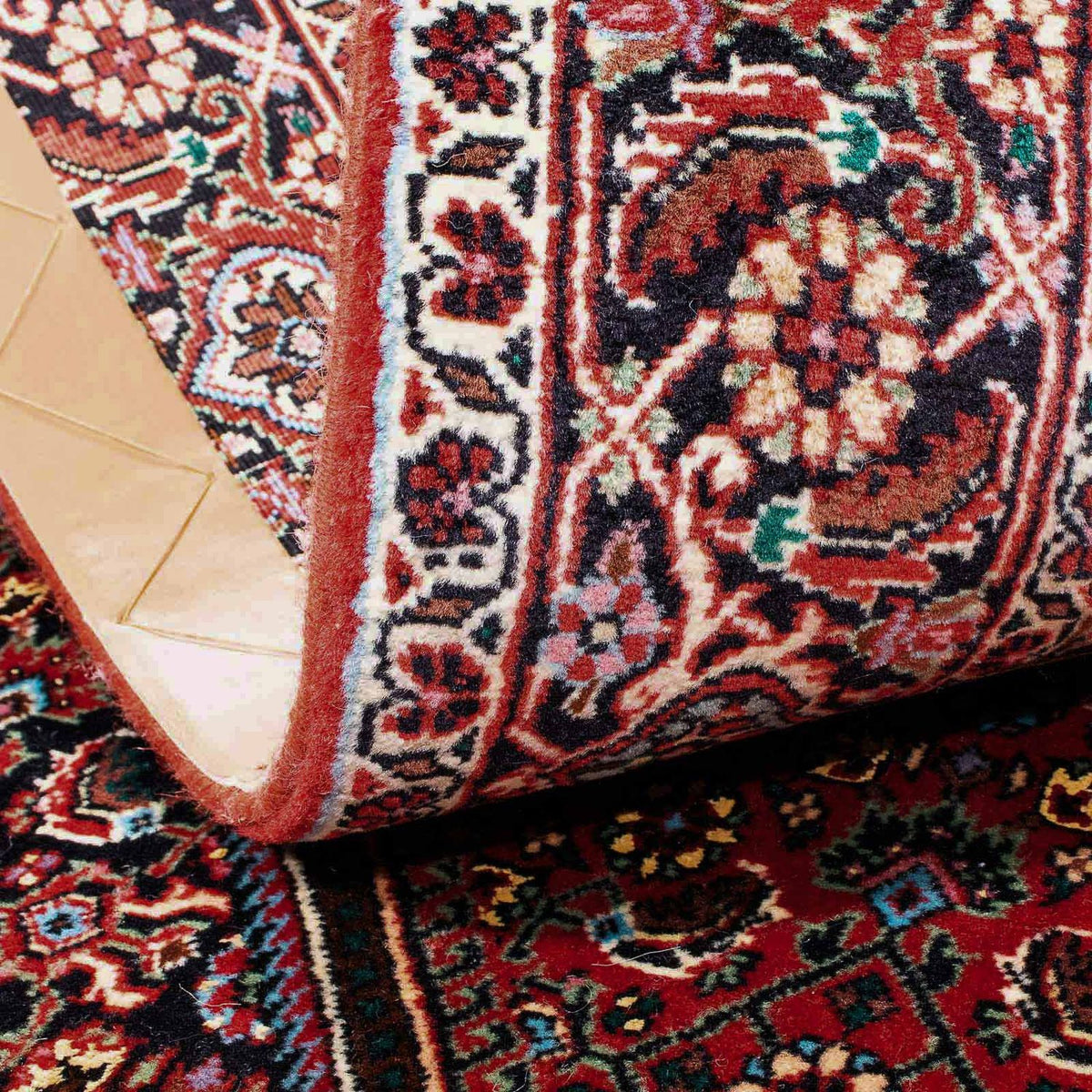 Alfombra persa - Bidjar - 181 x 109 cm - rojo claro