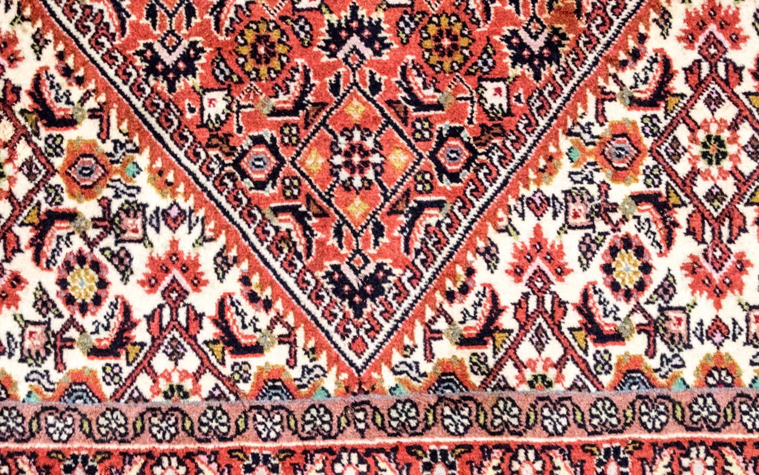 Alfombra persa - Bidjar - 235 x 178 cm - rojo claro