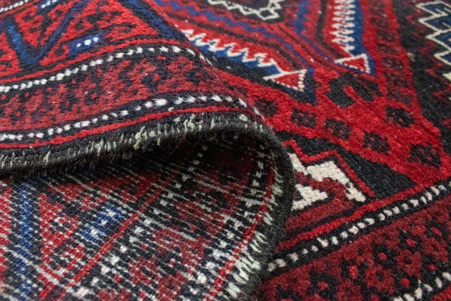 Alfombra Belutsch - 167 x 100 cm - rojo