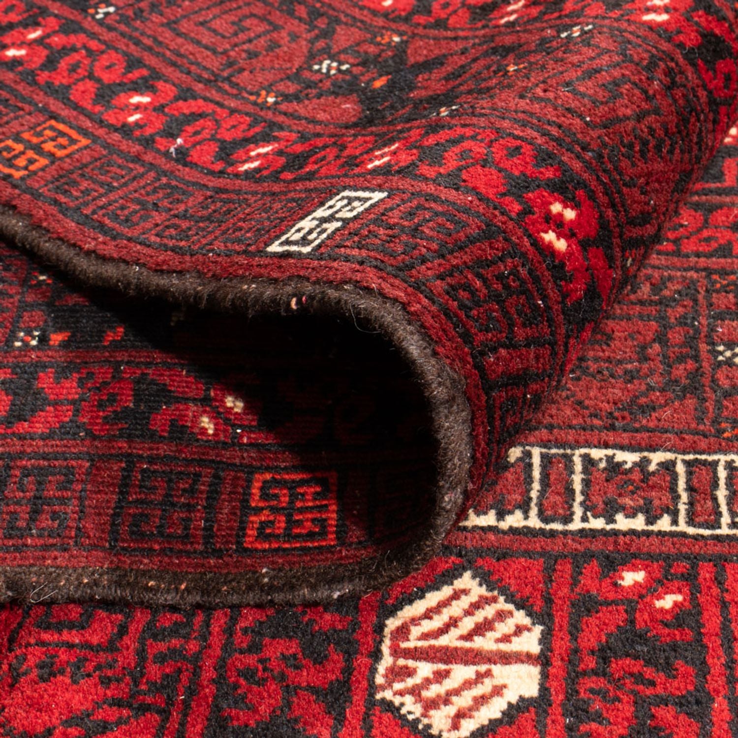 Alfombra Turkaman - 244 x 158 cm - rojo