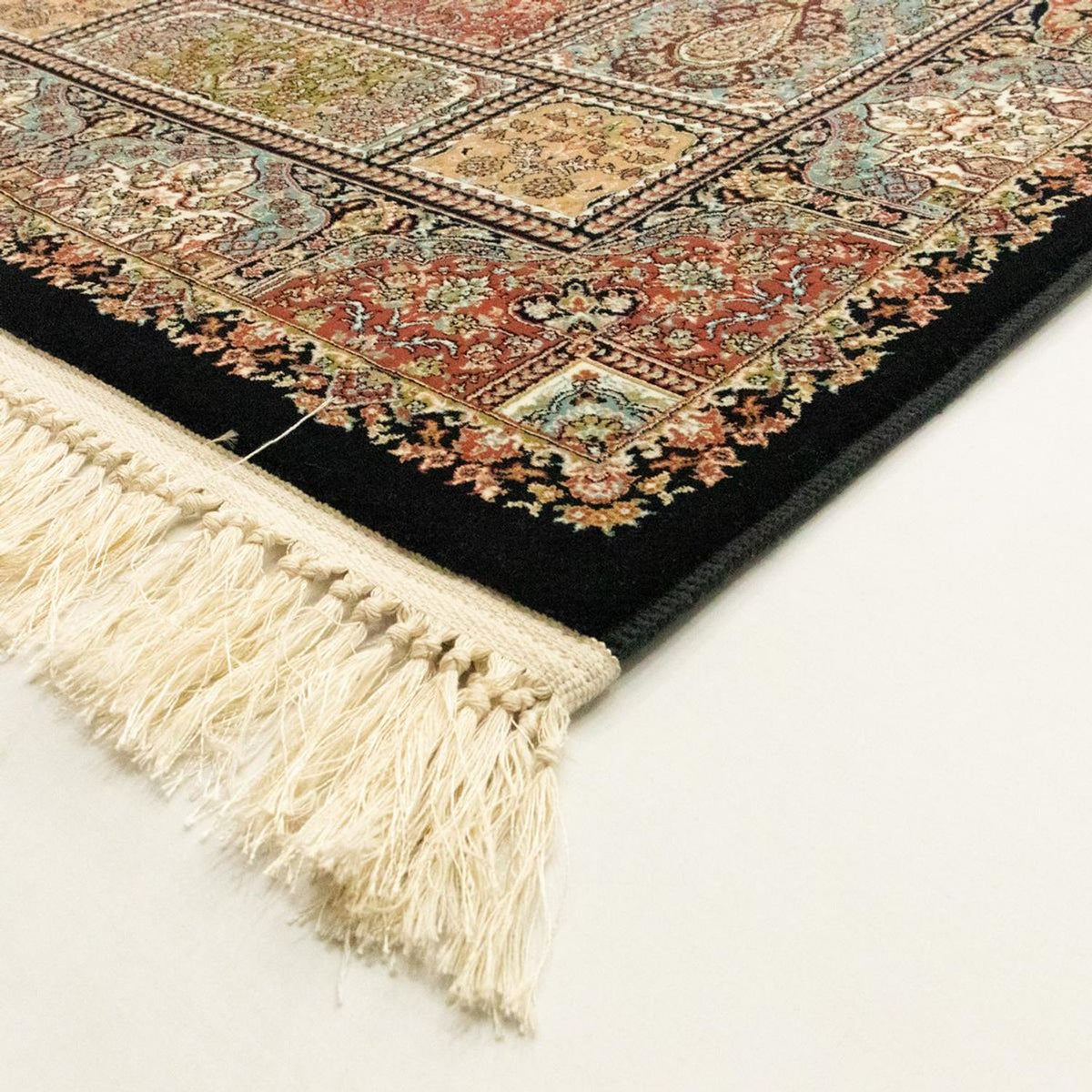 Alfombra persa Pouyan