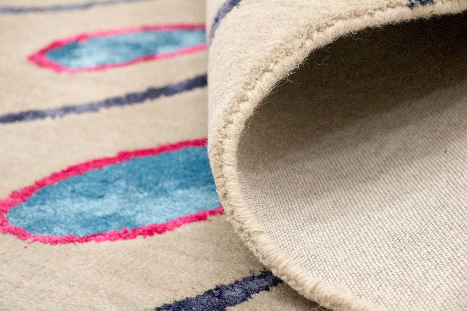 Alfombra de diseño - 240 x 152 cm - beige