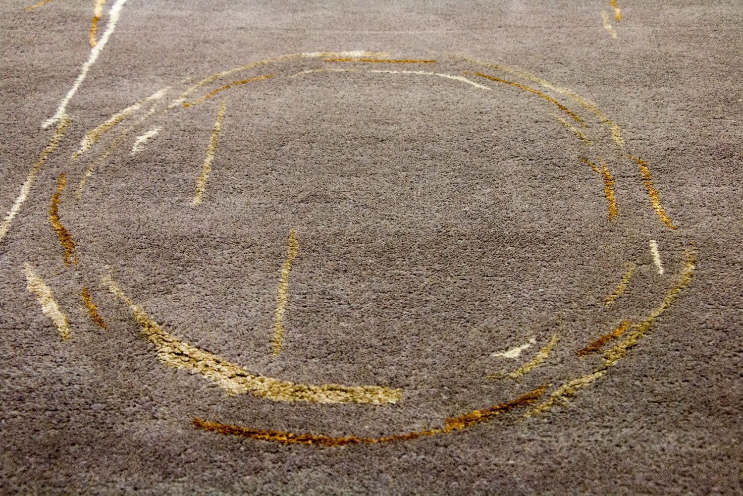 Alfombra de diseño - 242 x 151 cm - marrón