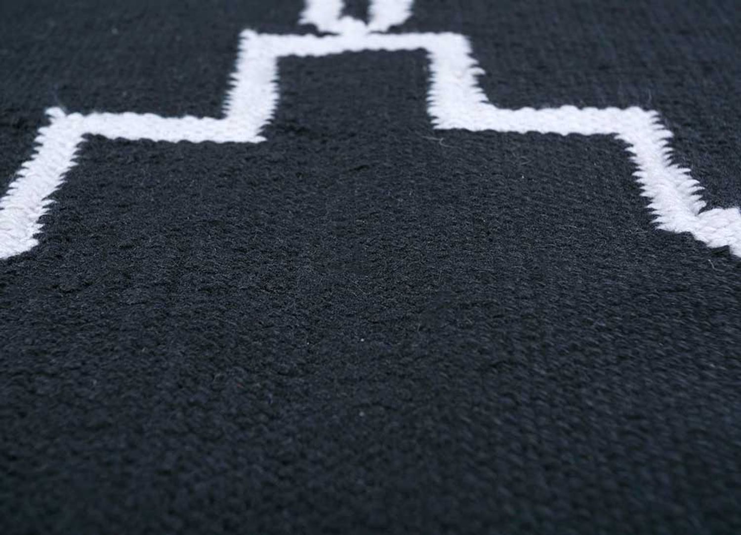 Alfombra de lana - 375 x 270 cm - blanco y negro