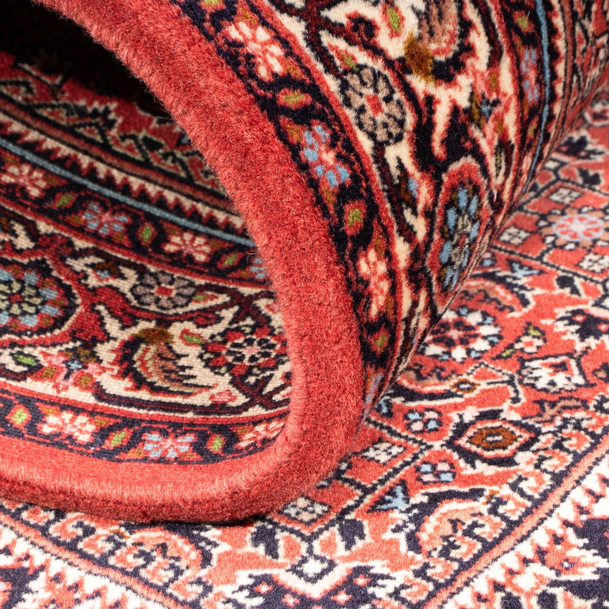 Alfombra persa - Bidjar - 181 x 112 cm - rojo