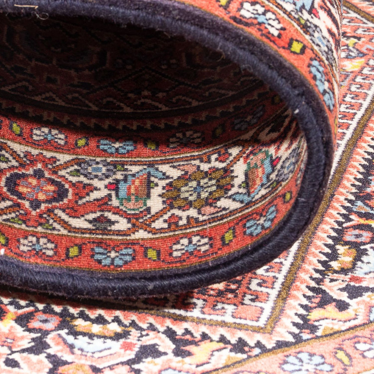 Alfombra persa - Bidjar - 144 x 83 cm - rojo