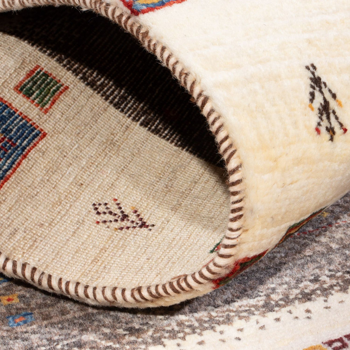 Alfombra Gabbeh - Loribaft Persa - 126 x 84 cm - multicolor