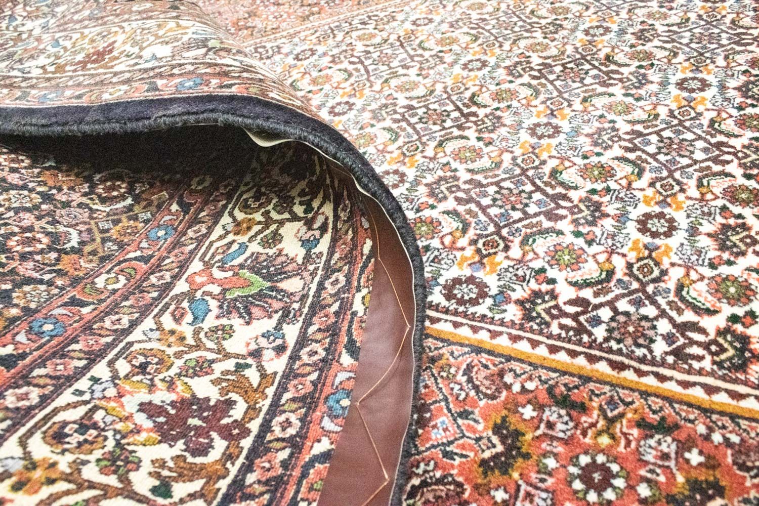 Alfombra persa - Bidjar - 298 x 203 cm - rojo