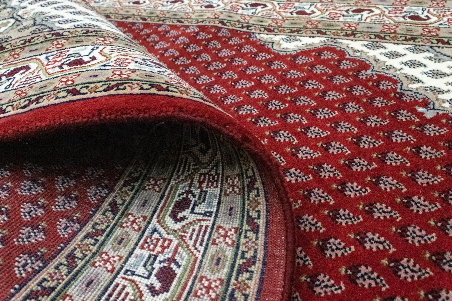 Alfombra persa - Bidjar - 181 x 122 cm - rojo