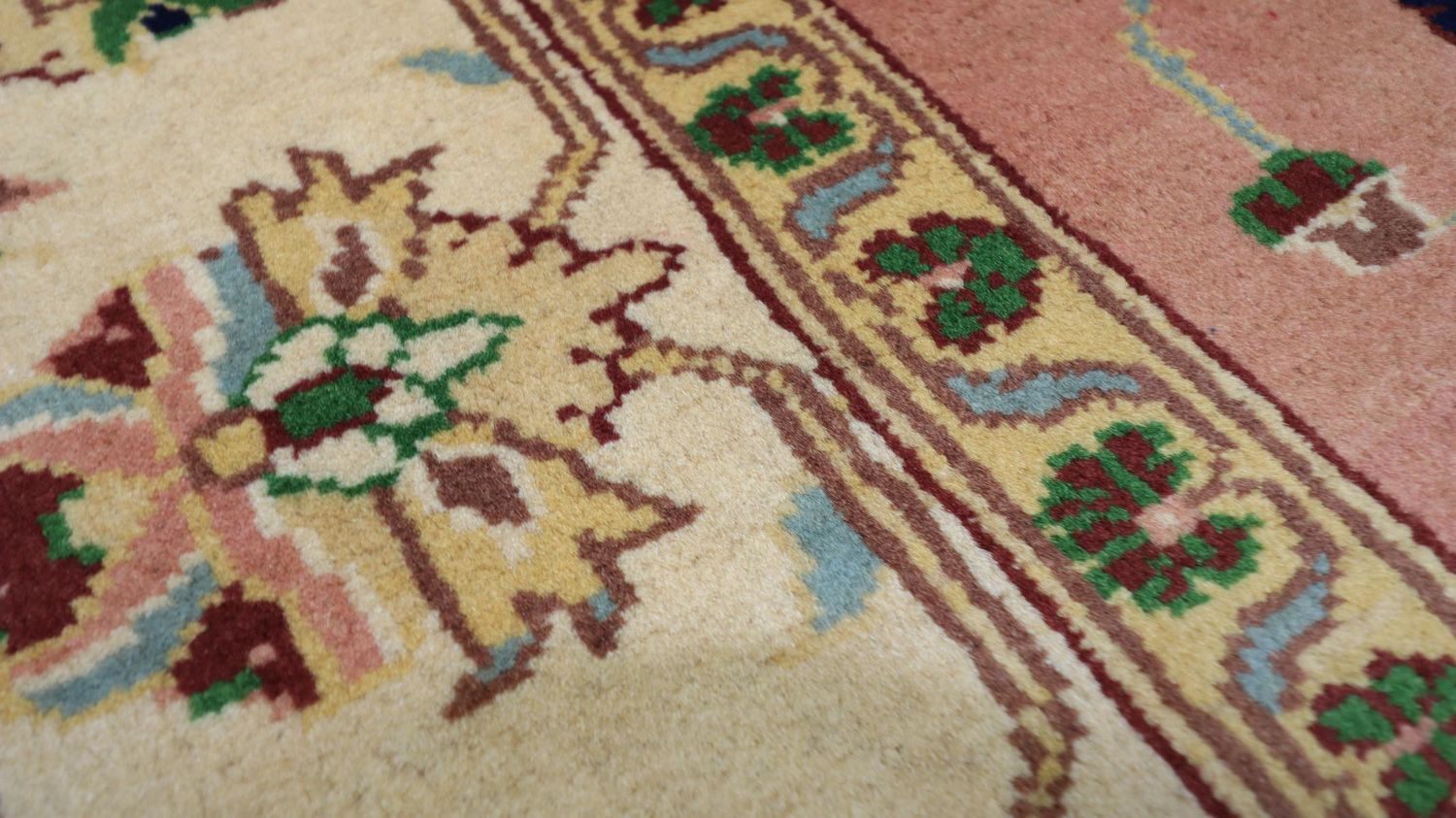 Alfombra oriental - 192 x 151 cm - óxido