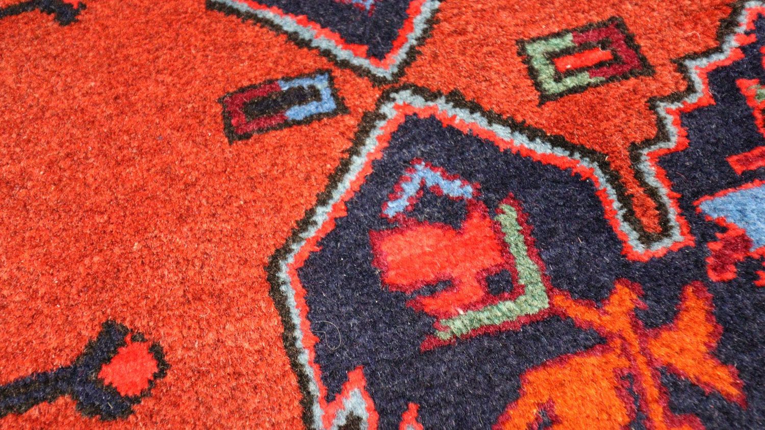 Alfombra oriental - 207 x 121 cm - rojo oscuro