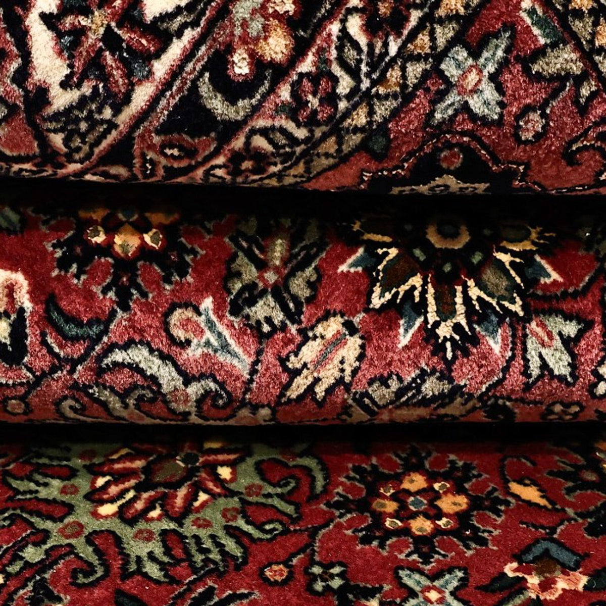 Alfombra persa - Bidjar - Real - 163 x 153 cm - rojo oscuro