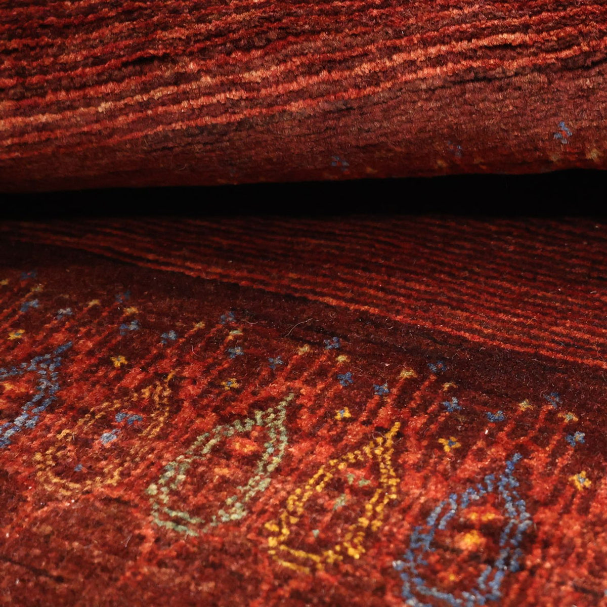 Alfombra Gabbeh - Persa Kashkuli - 131 x 82 cm - rojo oscuro