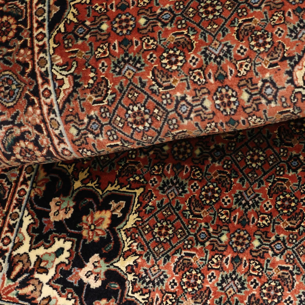 Alfombra persa - Bidjar - 131 x 72 cm - rojo oscuro