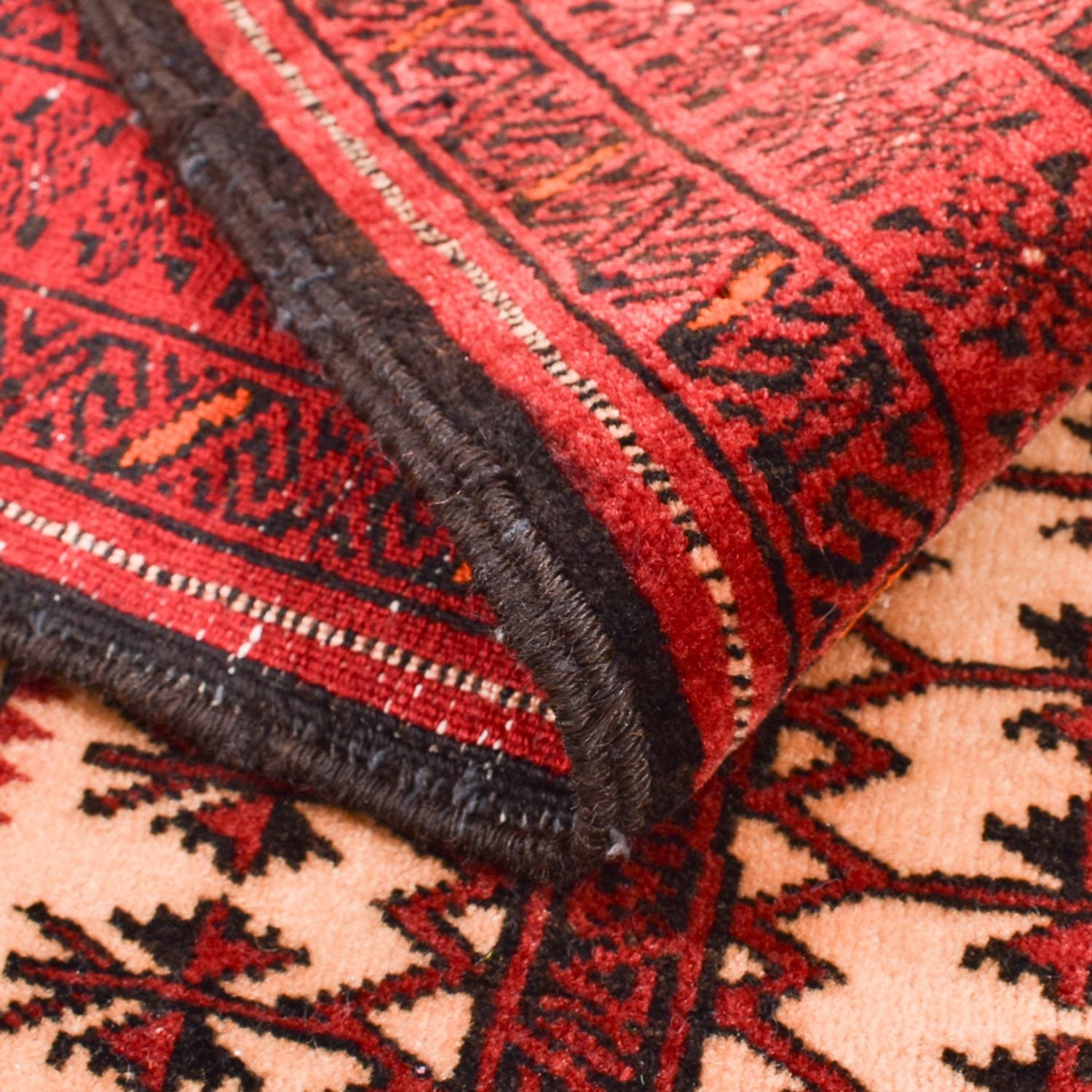 Alfombra Belutsch - 143 x 102 cm - rojo