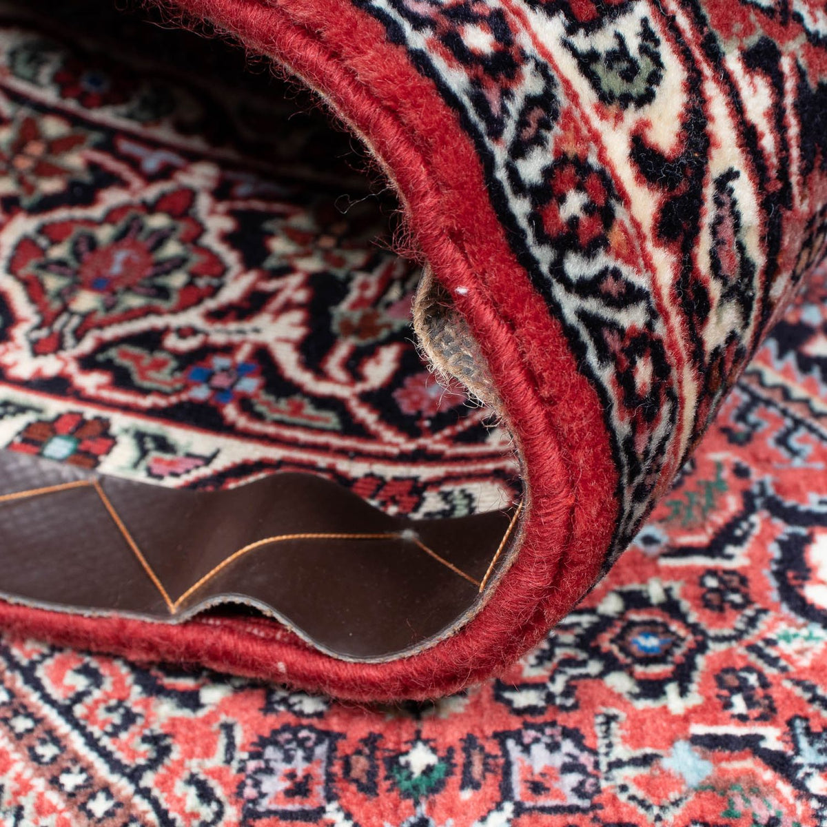 Alfombra persa - Bidjar - 204 x 132 cm - rojo