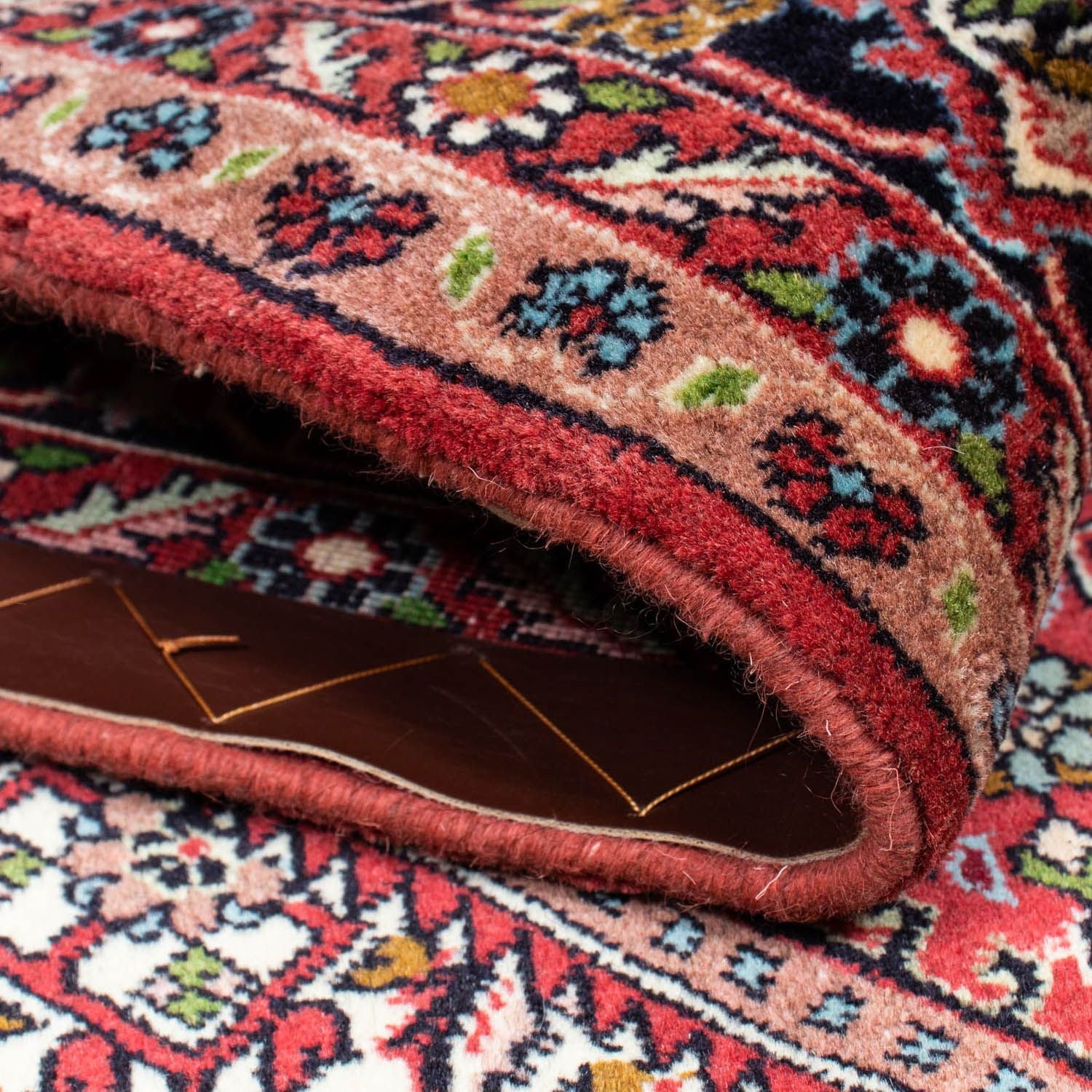 Alfombra persa - Bidjar - 224 x 141 cm - rojo claro