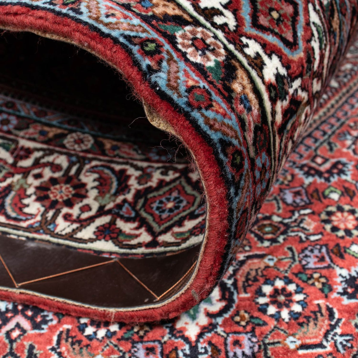 Alfombra persa - Bidjar - 214 x 131 cm - rojo claro