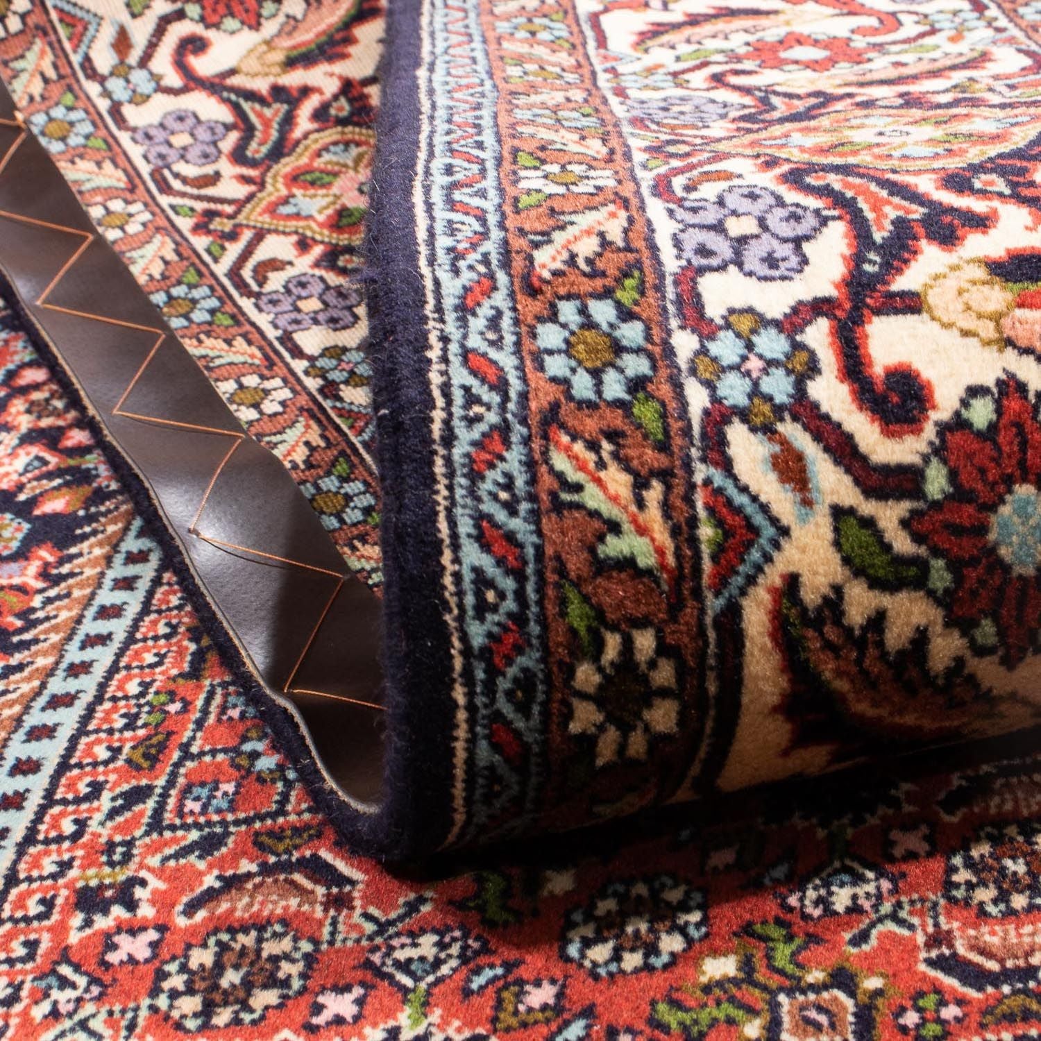 Alfombra persa - Bidjar - 253 x 174 cm - rojo claro