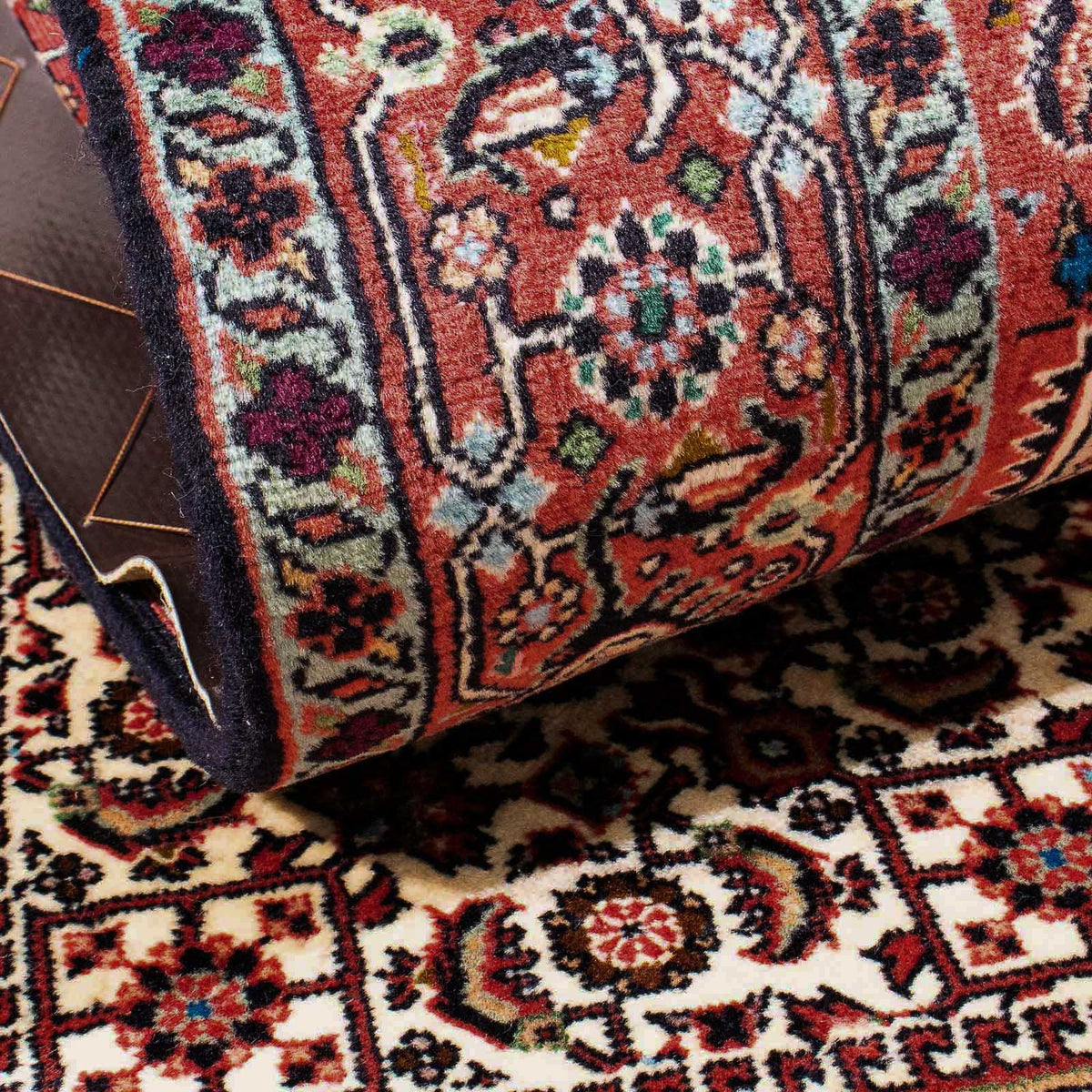 Alfombra persa - Bidjar - 177 x 108 cm - rojo