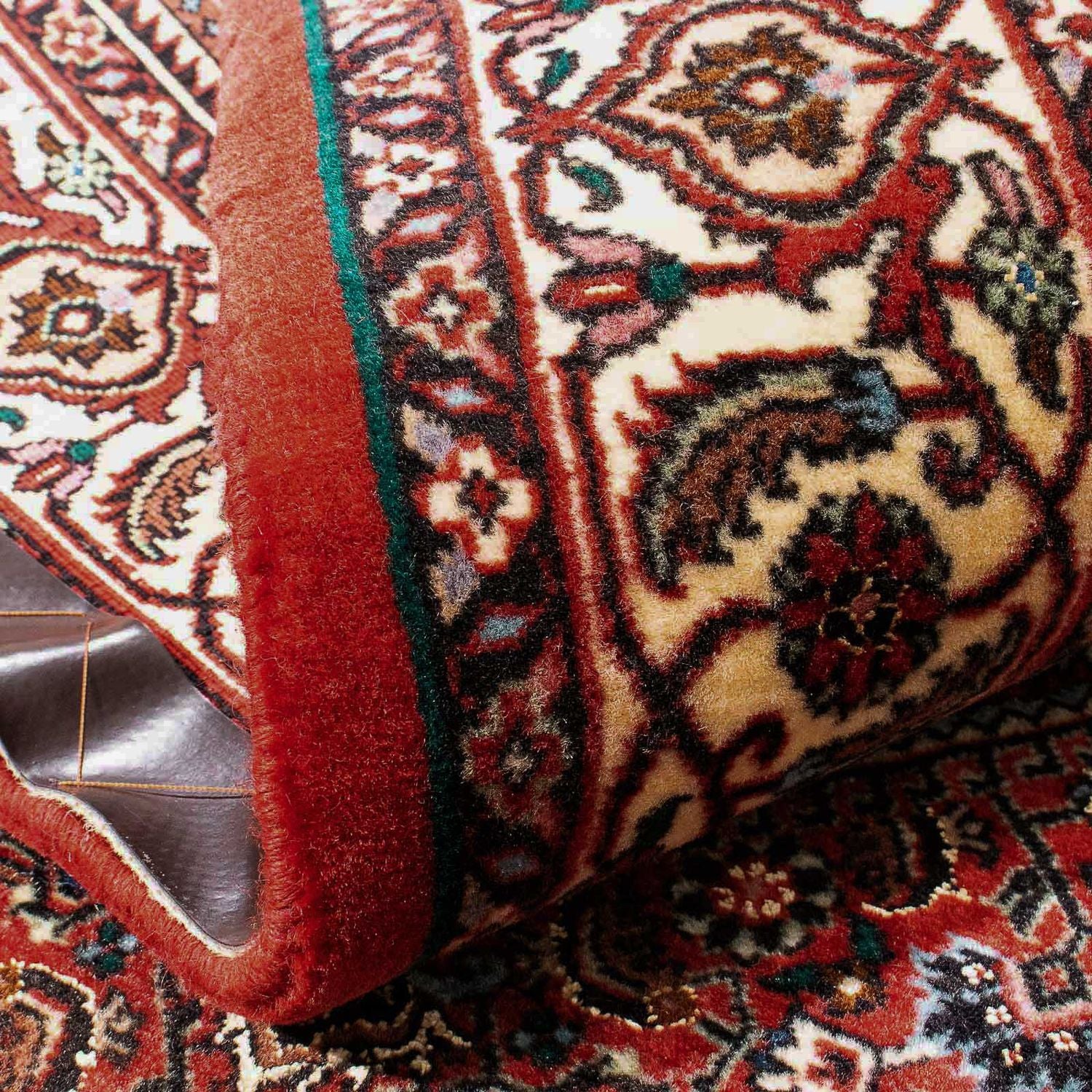 Alfombra persa - Bidjar - 183 x 111 cm - rojo