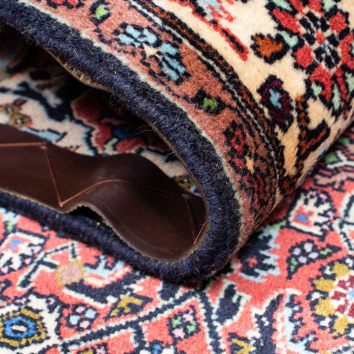 Alfombra persa - Bidjar - 231 x 141 cm - rojo