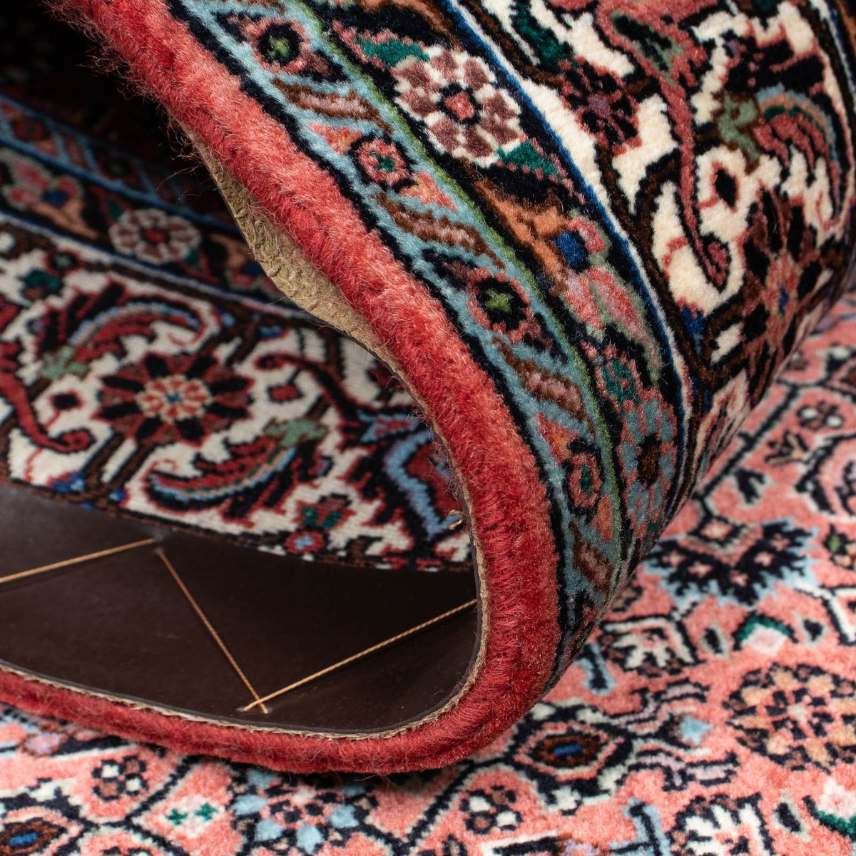 Alfombra persa - Bidjar - 210 x 132 cm - rojo claro