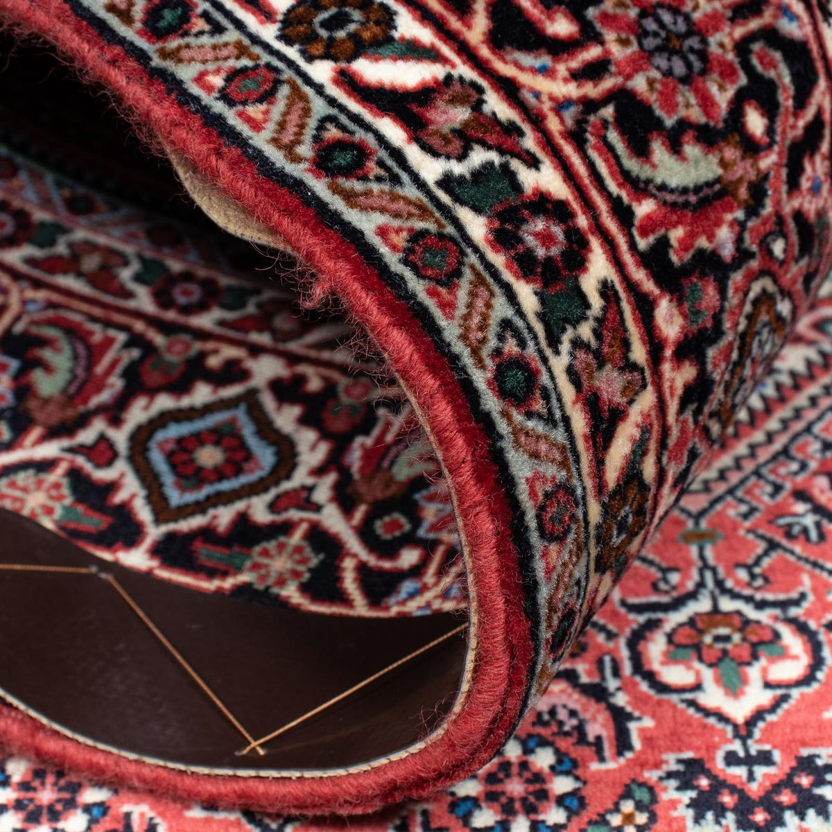 Alfombra persa - Bidjar - 198 x 132 cm - rojo claro