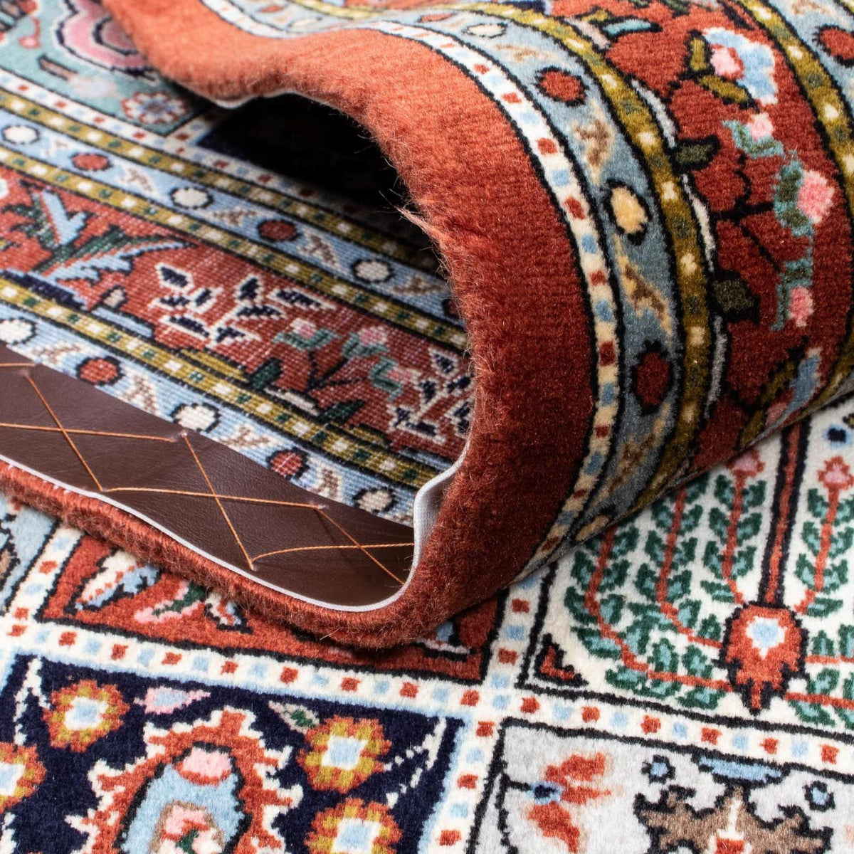 Alfombra persa - Clásica - 224 x 137 cm - multicolor