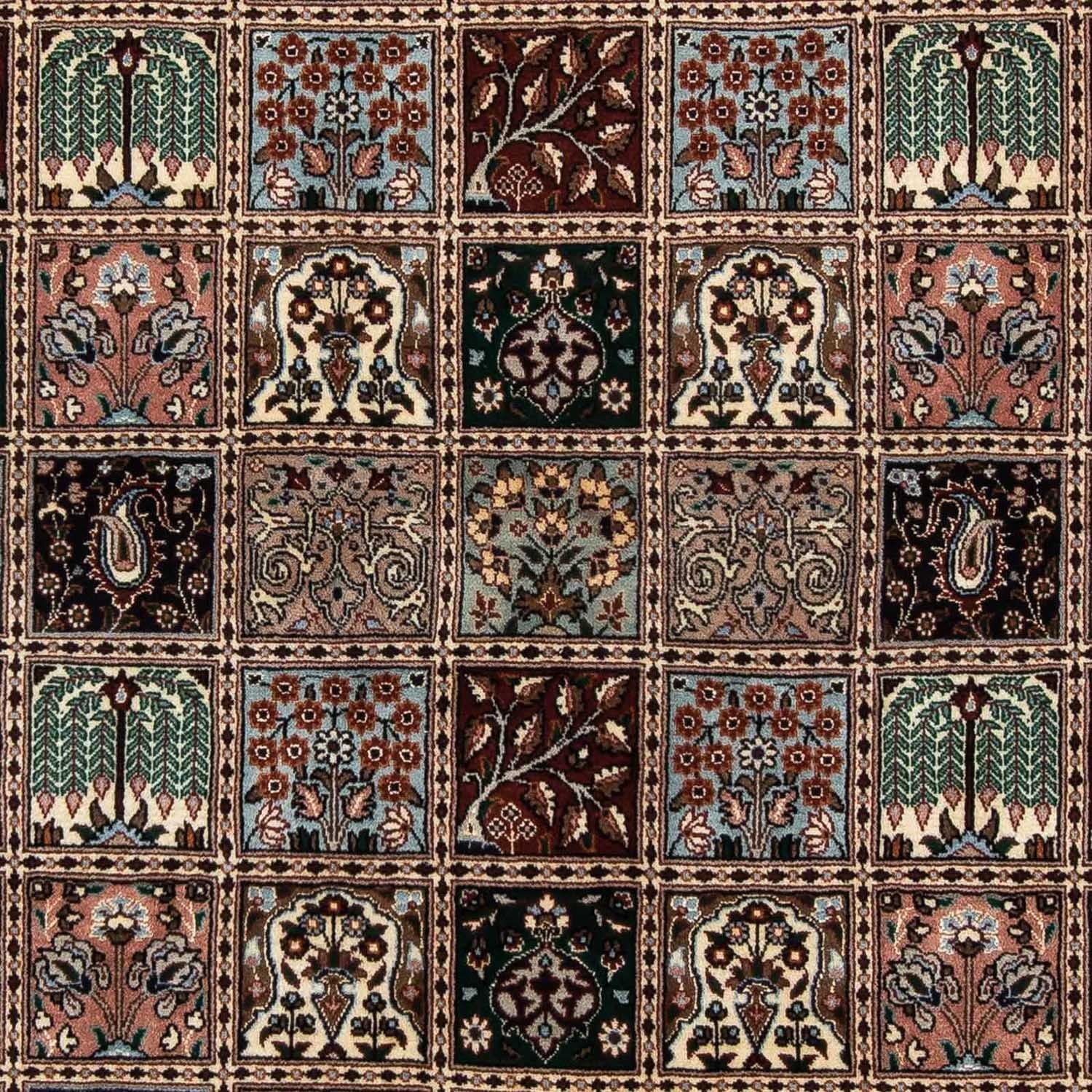 Alfombra persa - Clásica - 235 x 184 cm - multicolor