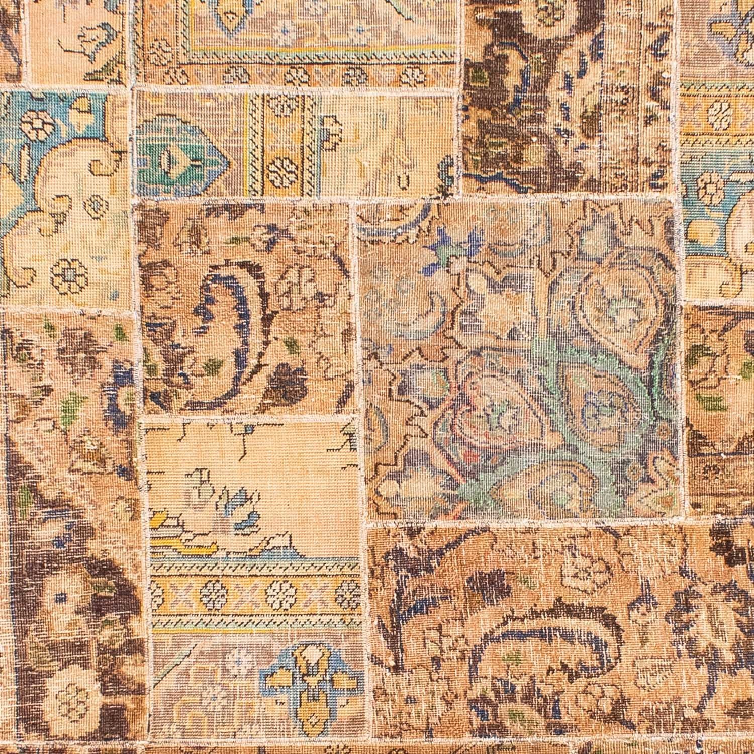 Alfombra de patchwork - 305 x 242 cm - multicolor