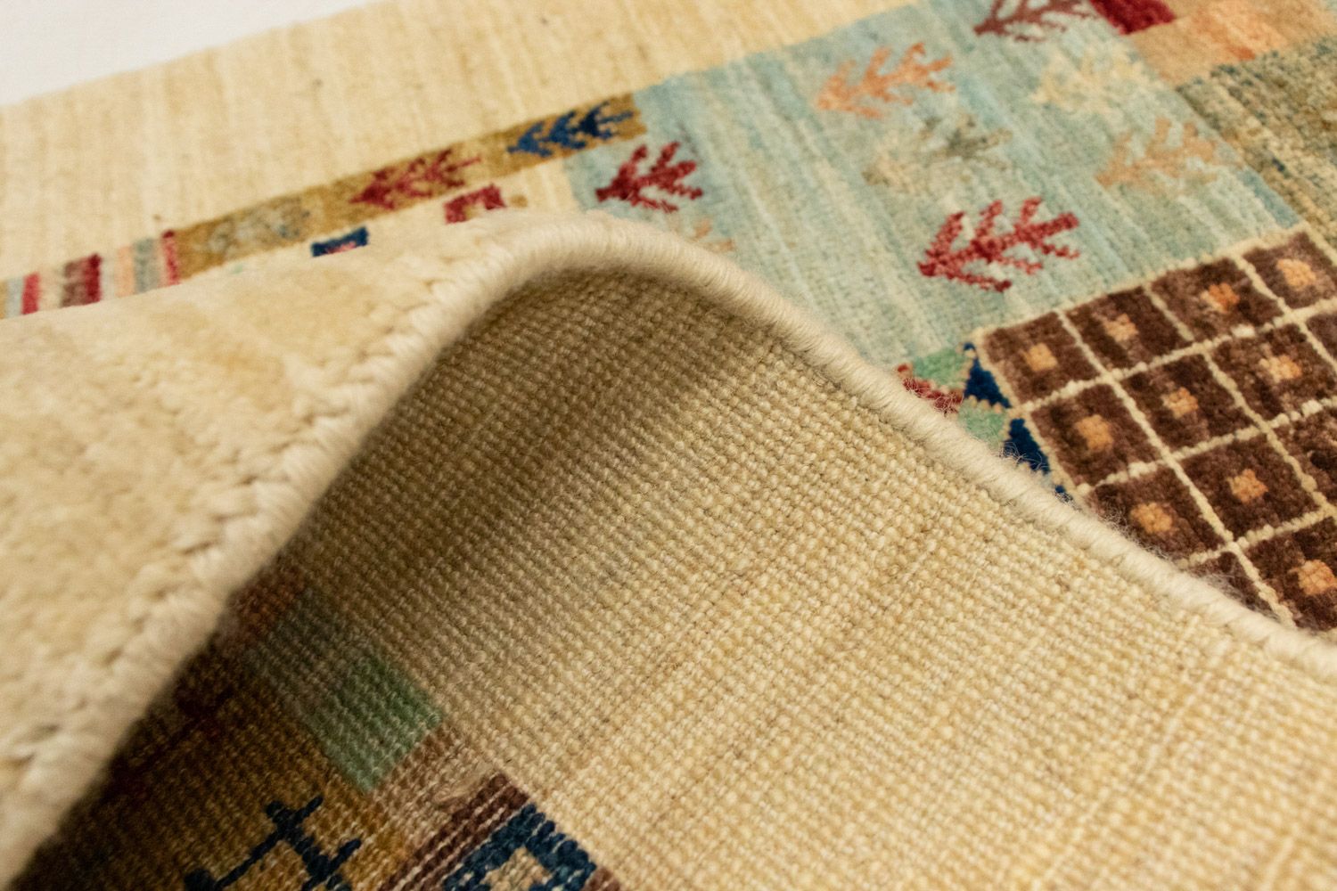 Alfombra de diseño - 137 x 70 cm - beige